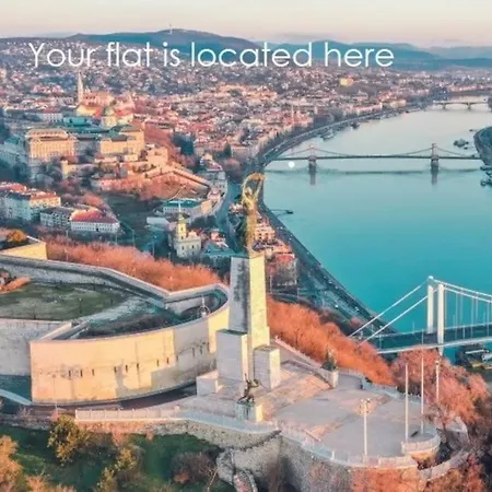 Stylish Flat W Balcony Next To The Castle & Metro Daire Budapeşte