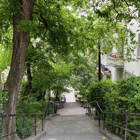 Apartment Stylish Flat W Balcony Next To The Castle & Metro Budapest