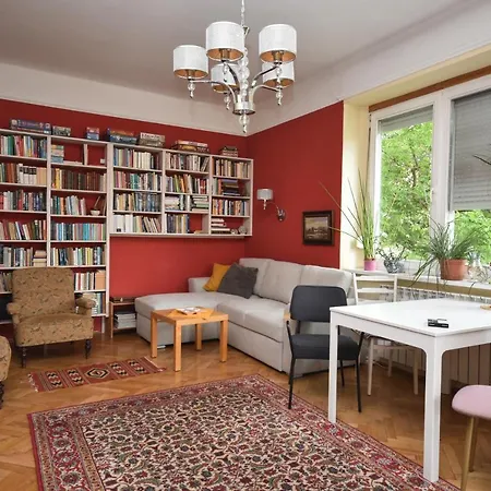 Stylish Flat W Balcony Next To The Castle & Metro Budapest
