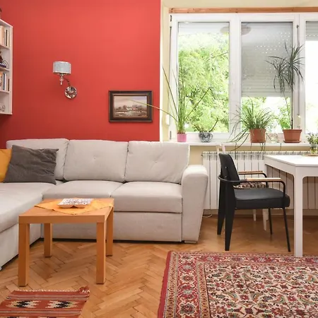 Stylish Flat W Balcony Next To The Castle & Metro Budapest